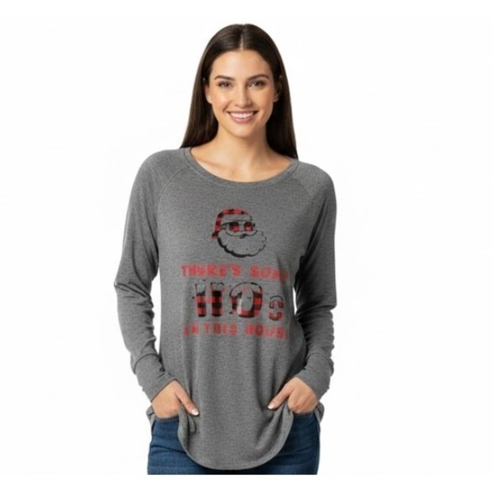 District Perfect Tri Graphic Tee Women Small Gray Excellent Santa Holiday Humor